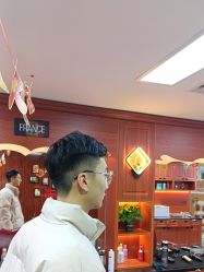 -米娜护肤造型