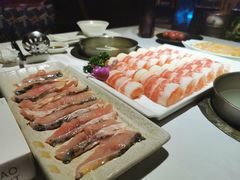 -泓炙颐凤鲜海鲜火锅料理(桐乡店)