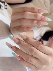 -LynLyn琳林美甲美睫