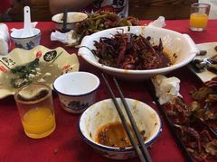 -呷呷好龙虾·湖南常德钵子菜·湘菜(公明天虹总店)