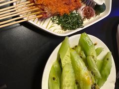 -威记烧嘢·南宁烧烤·超级生牛(绿地店)