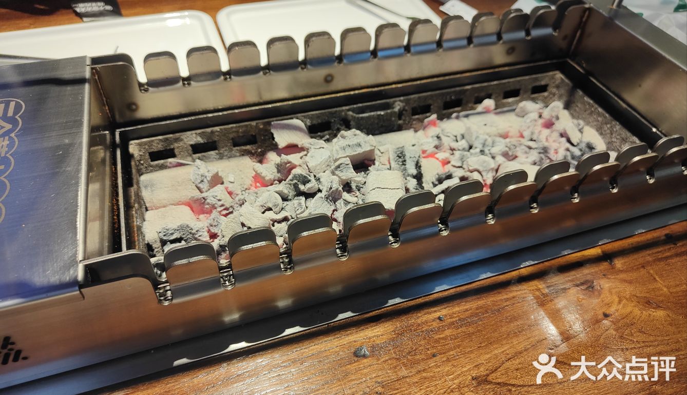 蒙古烧烤测评|环境✔️ 味道✔️ 城市烟火气❌