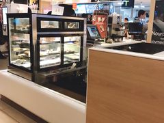 面包甜点陈列柜-麦当劳(杭州西湖银泰百货店)