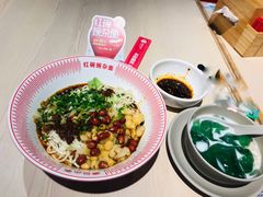 豌豆杂酱面-遇见小面(凯德广场店)