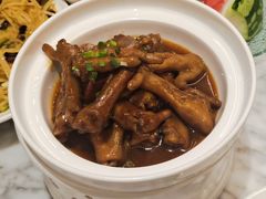 红烧鸡爪-小菜园新徽菜(宜兴八佰伴店)