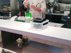 -鼎泰亨·海鲜牛肉餐厅(滨江店)