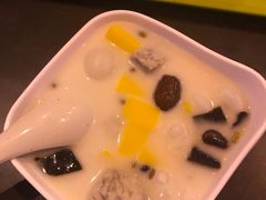 -海口骑楼小吃街