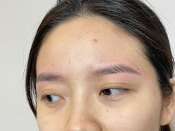 -一个差评成就的纹眉店