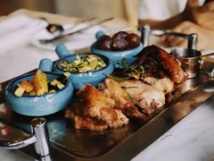 秘制农场烤全鸡豪华早午餐-The Rug Cafe(王府中环店)