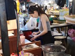 -席娜卡琳火车铁道夜市