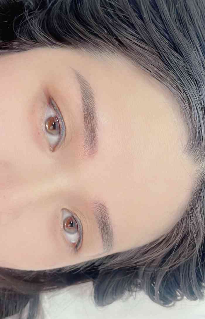 玺运绣纹眉眼唇-"团购的修眉券,因为年底店家比较忙到店稍微.