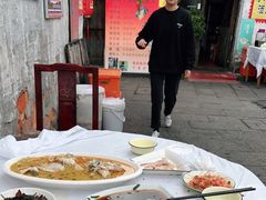 -丁来兴酒店(西街店)