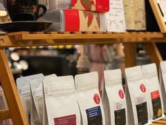 零售区-Gee Coffee Roasters (万象城店)