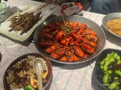 -巴厘龙虾·榜首油焖大虾(音乐学院·沿江酒馆店)