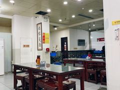 -牛一嘴·兰州牛肉面·大盘鸡(财富中心店)