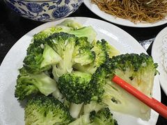 -一哥美食(总店)