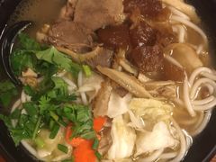 招牌牛杂粉-鑫花溪牛肉米粉(凤凰街创始总店)