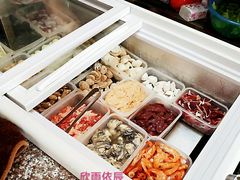 自助取餐区-亚忠小吃店(曾厝垵店)