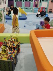 -孩子王童乐园(唐山万达广场店)