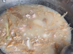 -老来福·非遗酸汤兔(凯旋路店)