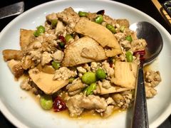 特色臭豆腐虾皮-老头儿油爆虾·1987杭州烟火味(湖滨银泰in77D区店)