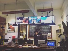 -拖板鞋咖啡旅行酒店(春熙路地铁站店)