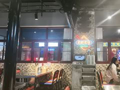 -马路牙子烧烤音乐酒馆(望京店)