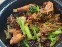 -鱼众不同·鸡公煲·烤全鱼(国顺路店)