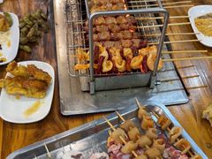 -哈尔滨小酒馆·鲜肉现穿自助烧烤(康新花园店)