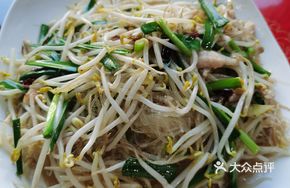 Glass Noodles with Mung Bean Sprouts