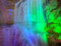 -泰安地下龙宫景区