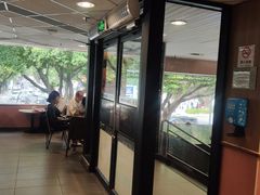 大堂-麦当劳(东方时代广场分店)