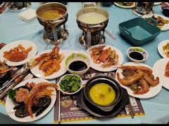 -金马门国际美食百汇(珞喻路店)