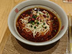 -呼啦面馆·头牌豌杂面(建新东路店)