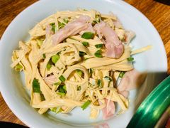 葱香腐竹拌鸭掌-小吊梨汤·北京菜·烤鸭(鸟巢店)