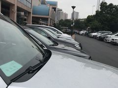 -上海华侨大厦-停车场