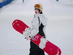 -乔波室内滑雪场
