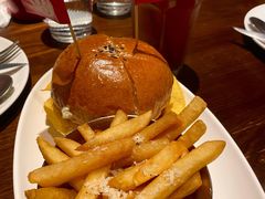 芝心牛肉堡JuicyLucy-Bistro 63 创意融合料理(广粤天地店)