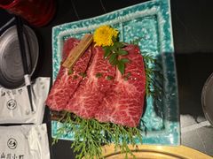 -山川小町·极番烧肉(新地假日广场店)