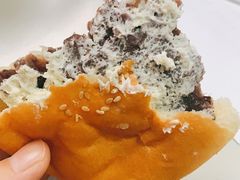 红豆沙奶油-高力乐面包咖啡厅(西塔店)