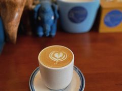 香草拿铁-Be Lived Cafe比例咖啡(摩天轮店)