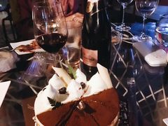 -恰餐厅及酒吧 CHAR Bar & Grill (北京丽都皇冠假日店)