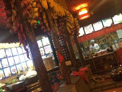 大堂-闯关东东北农家菜(崂山石老人店)