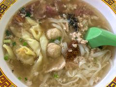 粿条汤-大华猪肉粿条面