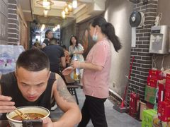 -向东街老玖面馆总店