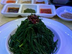 炝拌草原沙葱-德乐海蒙餐