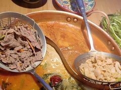 -洱火云南酸菜牛肉火锅(石景山当代商城店)