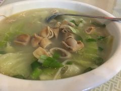 蘸水肥肠-茅屋大酒店