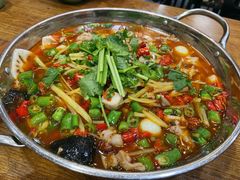 鲜锅兔-盐与味葱葱鲫鱼•自贡菜江湖菜(春熙店)