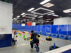 -八爪矩阵极限运动馆·儿童平衡车·感统训练(南海子公园校区)